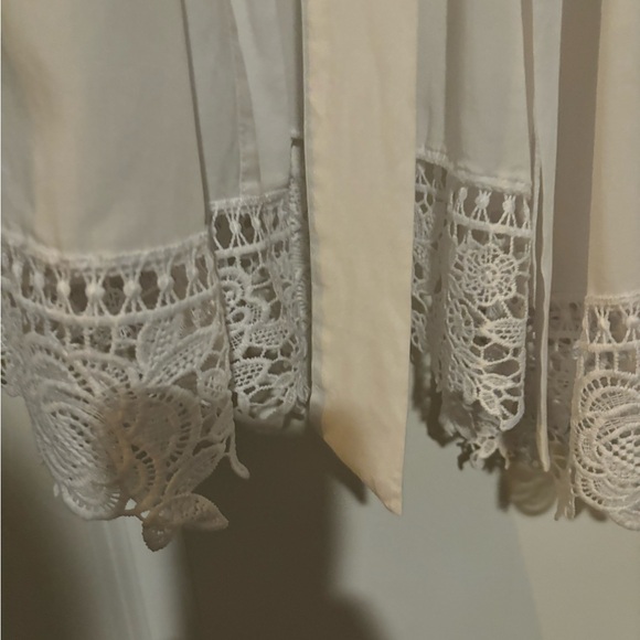 Wedding Robe - Picture 5 of 7